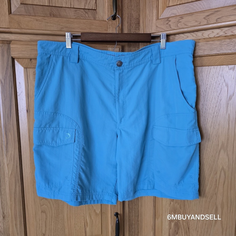 Reel Legends Mens Cargo Fishing Shorts Blue Size 42 Nylon Mesh Lined Hiking